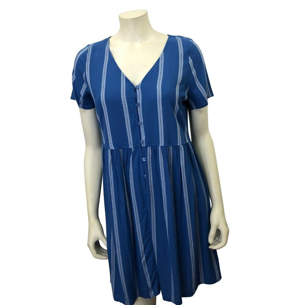 ANA V NECK  SHORT SLEEVE CASUAL ‎ SIZE SM NEW WITH TAG